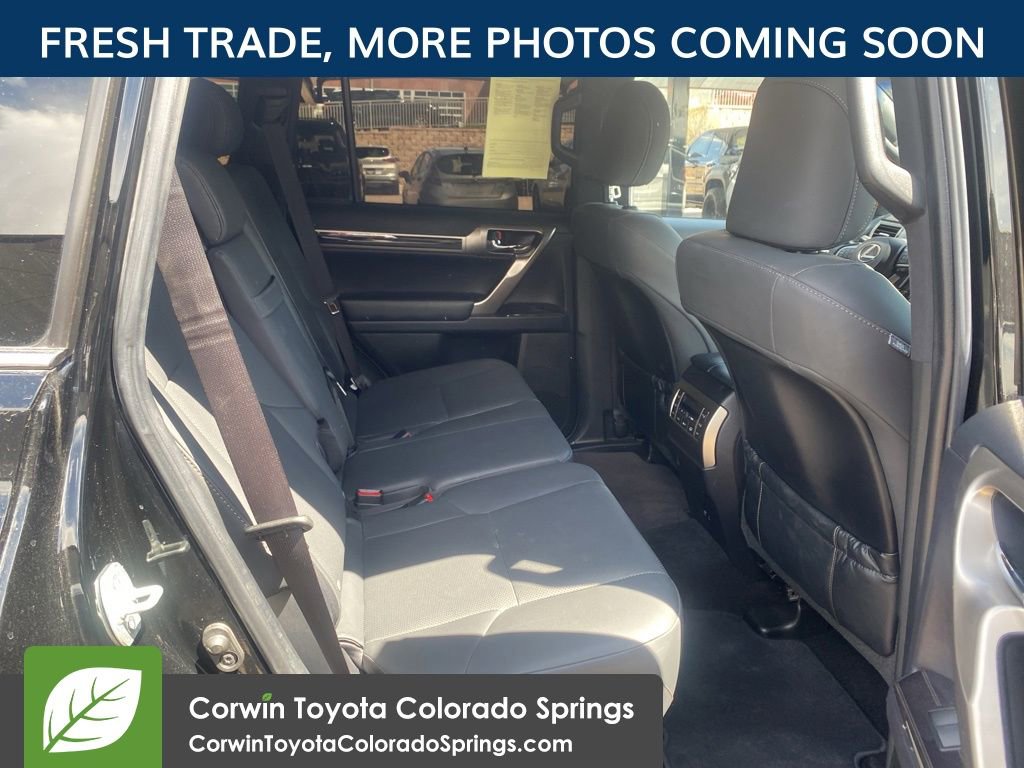 Used 2021 Lexus GX 460 Premium w/ Premium Package image 11