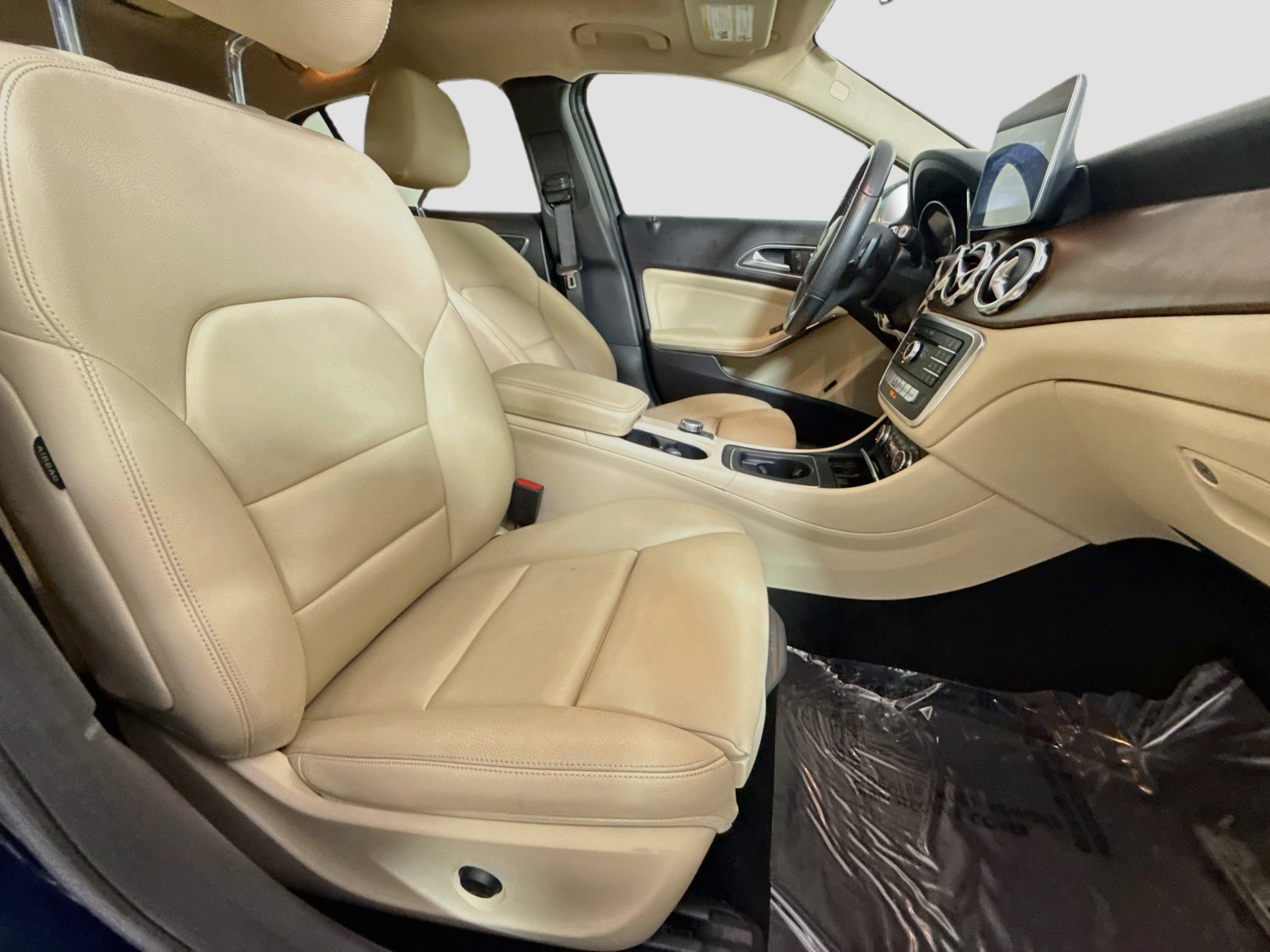 Used 2019 Mercedes-Benz GLA 250 w/ Convenience Package image 29