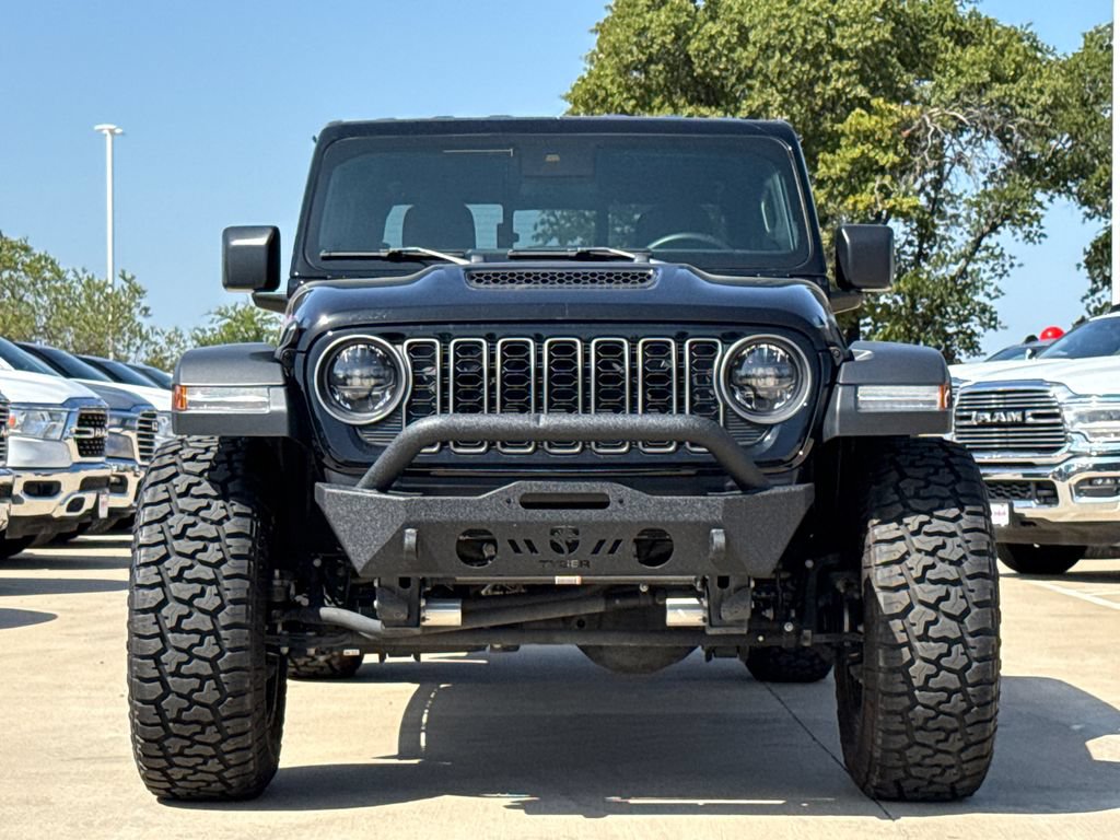 Used 2025 Jeep Gladiator Mojave AWD/4WD image 2