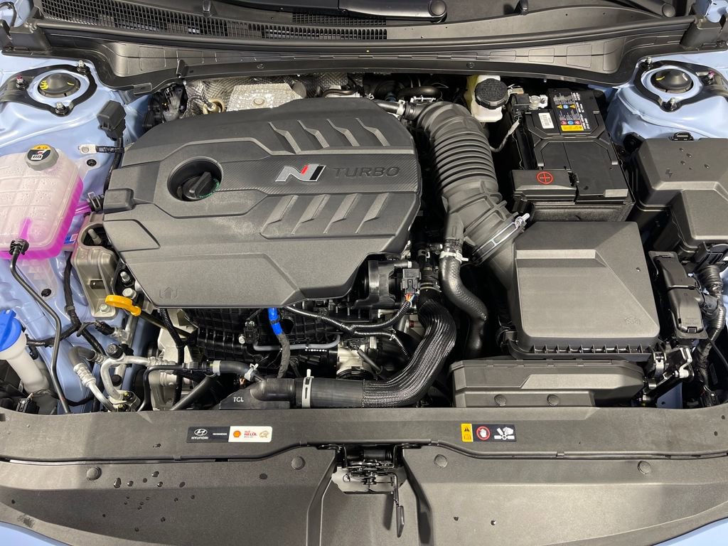 Certified 2024 Hyundai Elantra N image 9