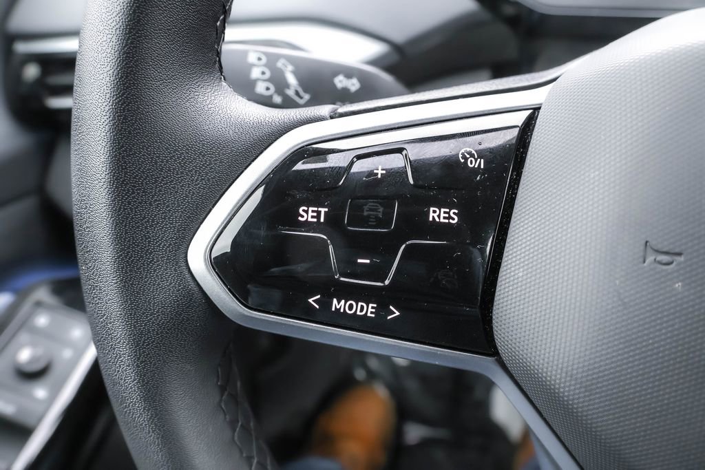 Certified 2023 Volkswagen ID.4 Pro image 17