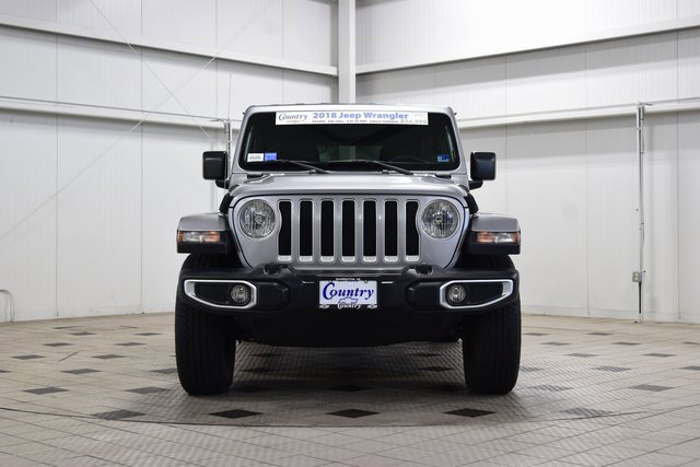Used 2018 Jeep Wrangler Unlimited Sahara image 2