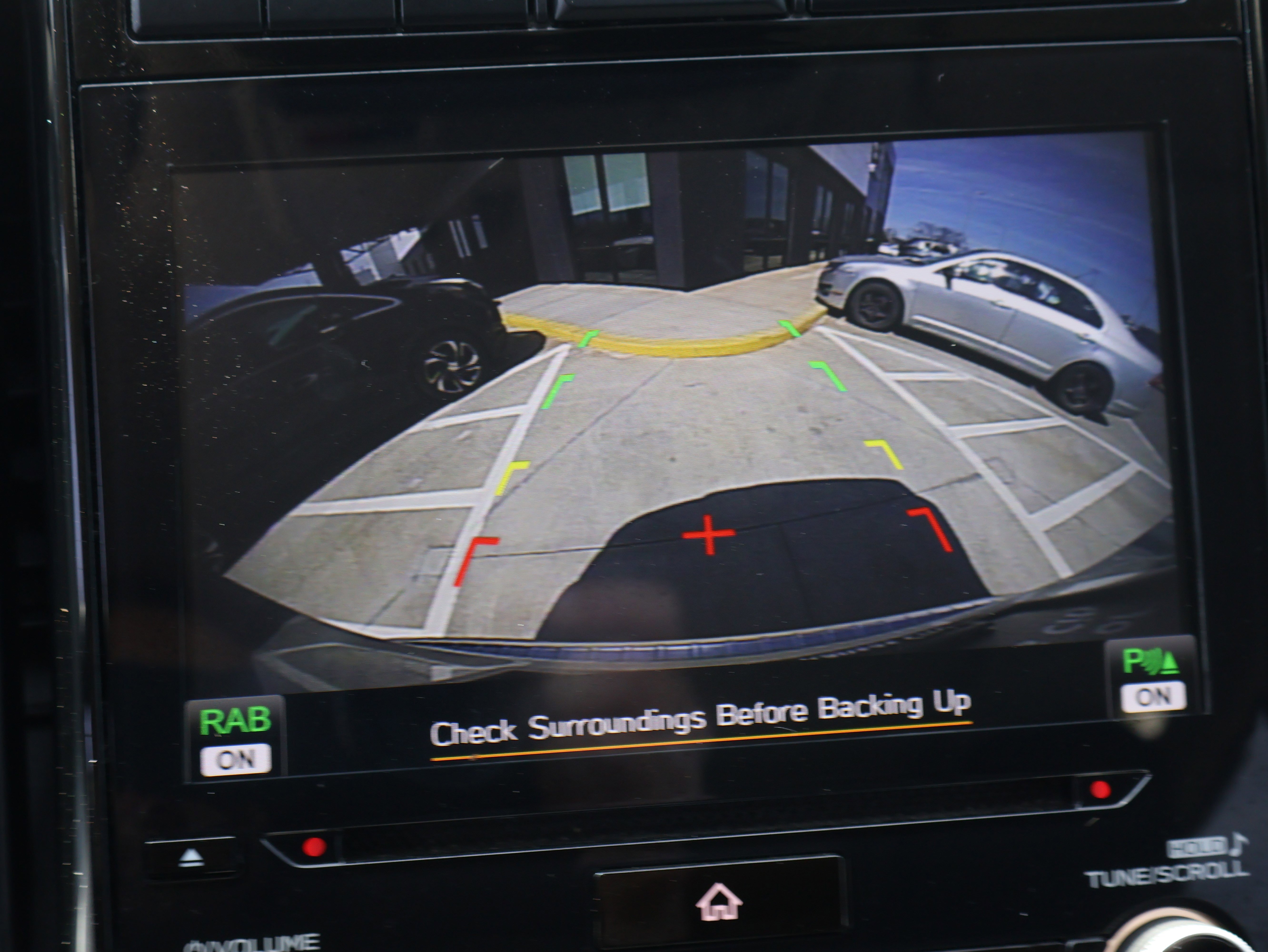 Used 2022 Subaru Ascent Limited w/ Technology Package image 27