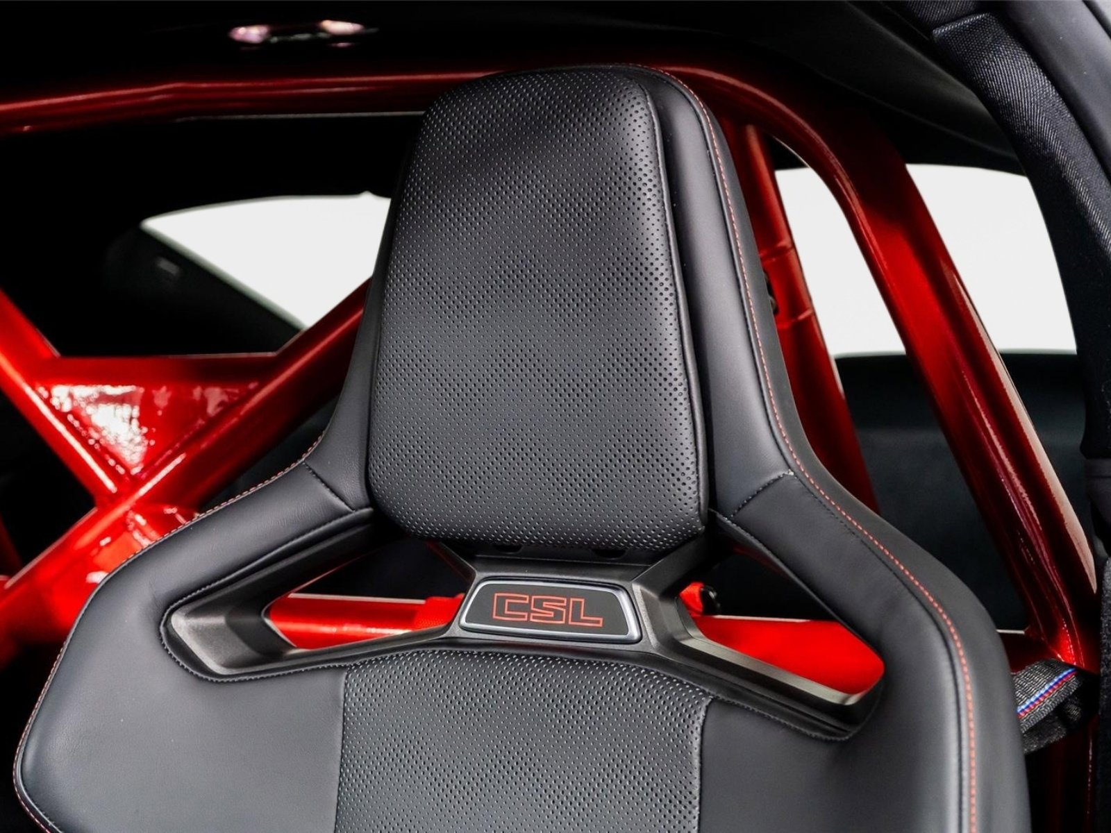 Used 2023 BMW M4 CSL image 31