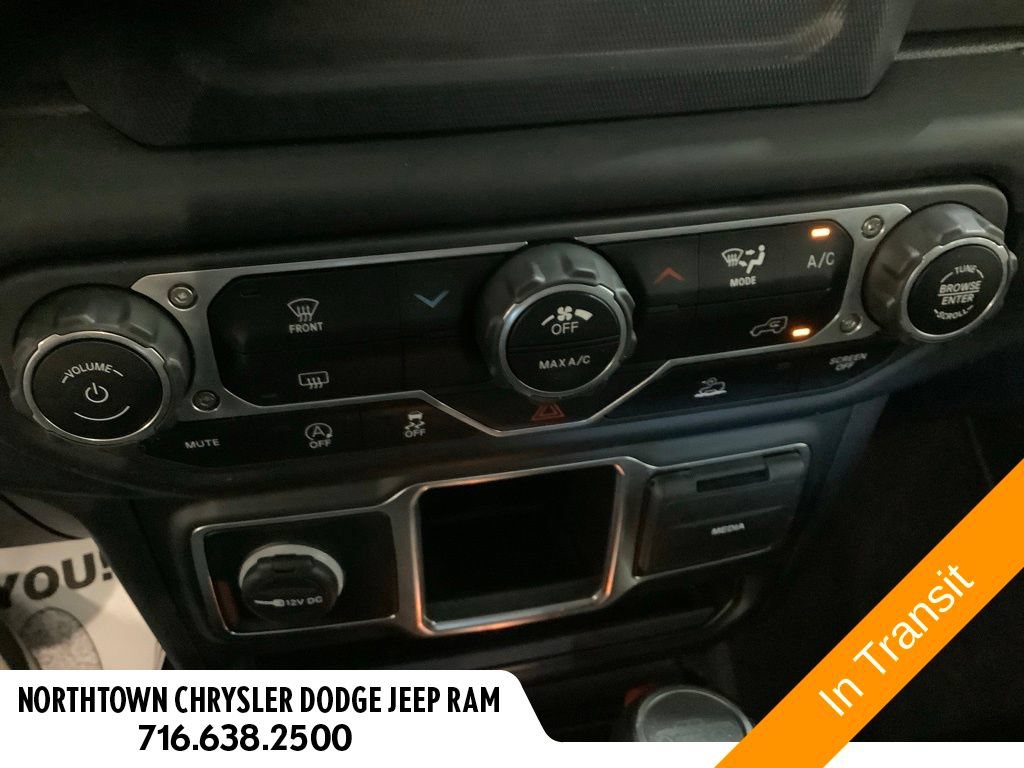 Used 2023 Jeep Gladiator Sport AWD/4WD image 32