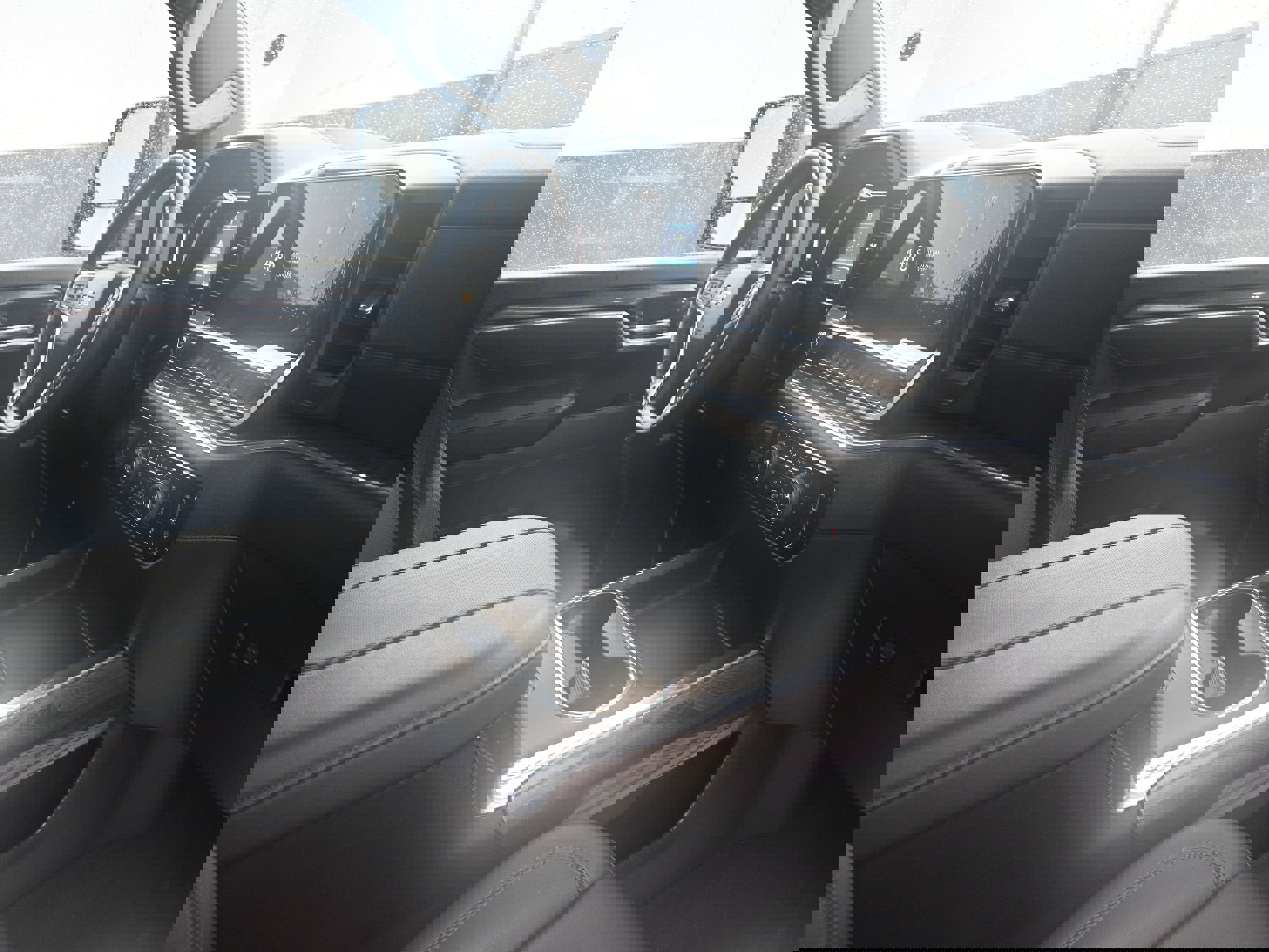 Certified 2025 Chevrolet Silverado 2500 LTZ w/ LTZ Convenience Package image 31