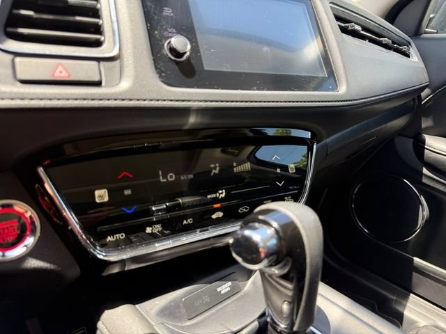Used 2021 Honda HR-V EX-L image 22