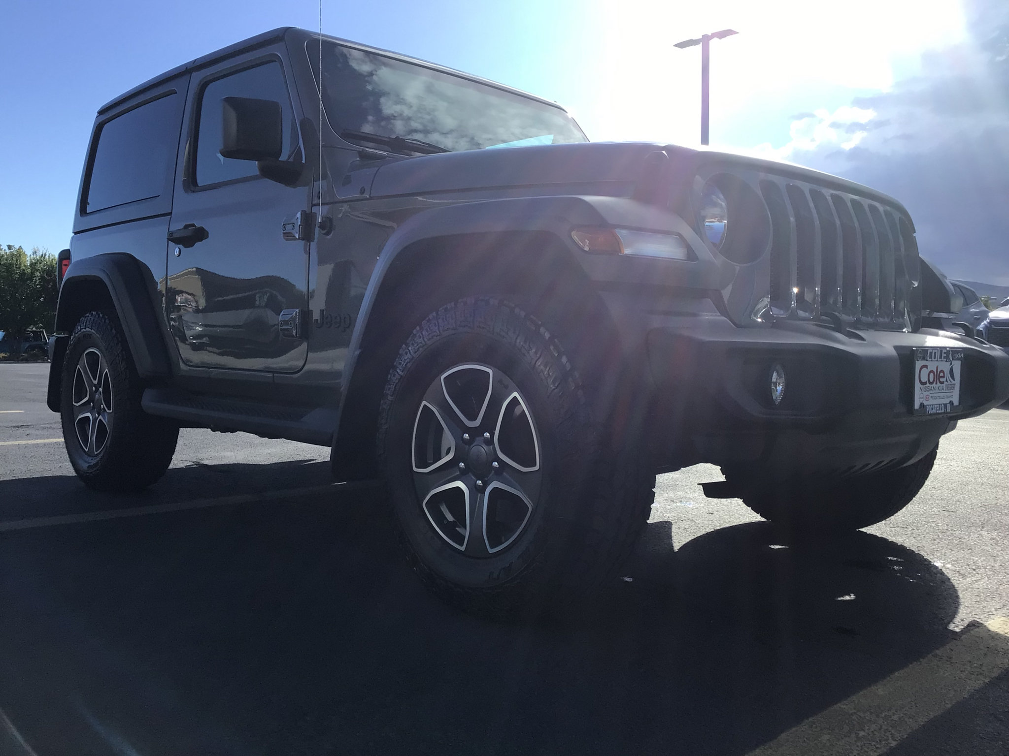 Used 2023 Jeep Wrangler Sport AWD/4WD image 1
