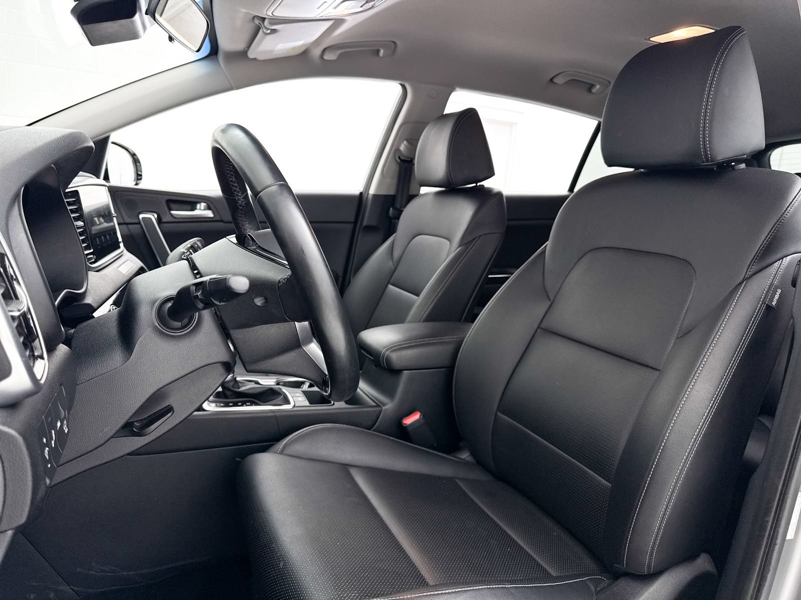 Used 2020 Kia Sportage EX FWD image 19