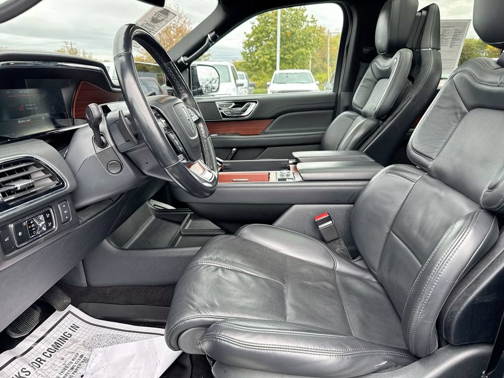 Used 2023 Lincoln Navigator Reserve AWD/4WD image 20