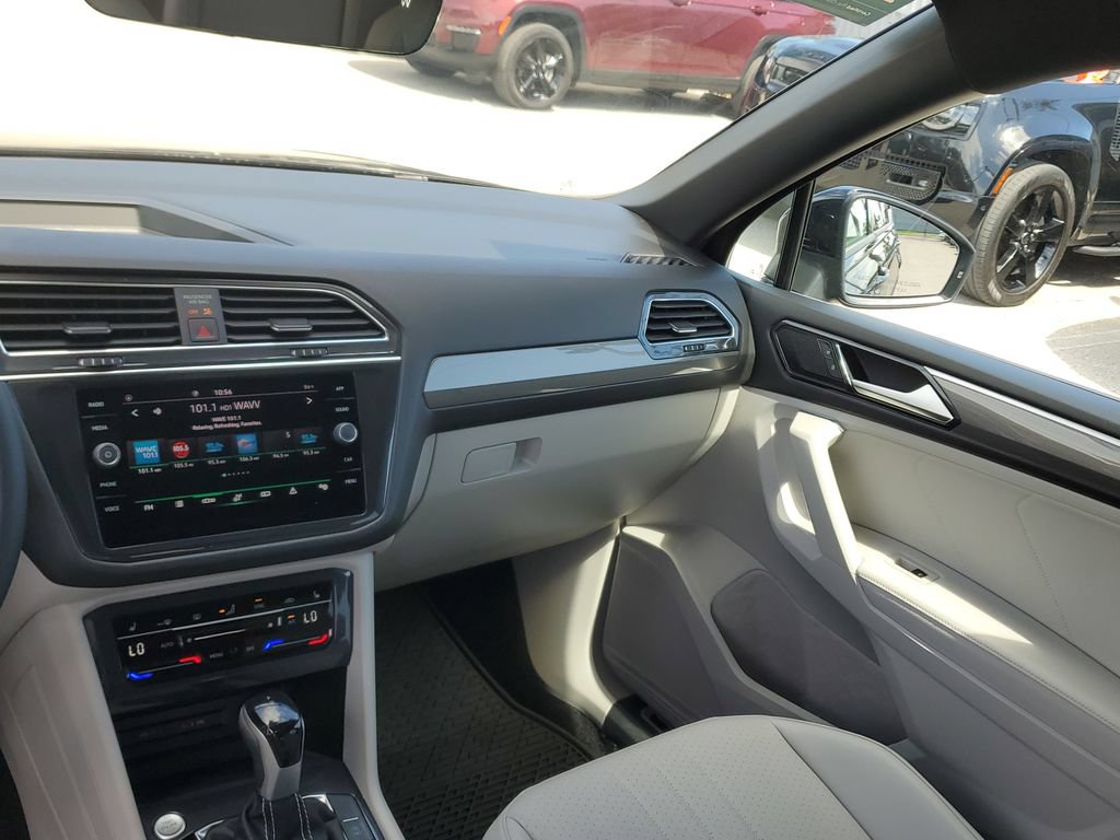 Certified 2023 Volkswagen Tiguan SE R-Line FWD image 21