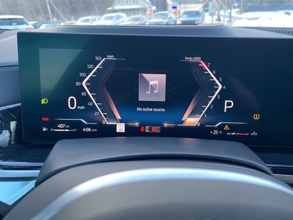 Used 2026 BMW X5 xDrive40i w/ M Sport Package image 9