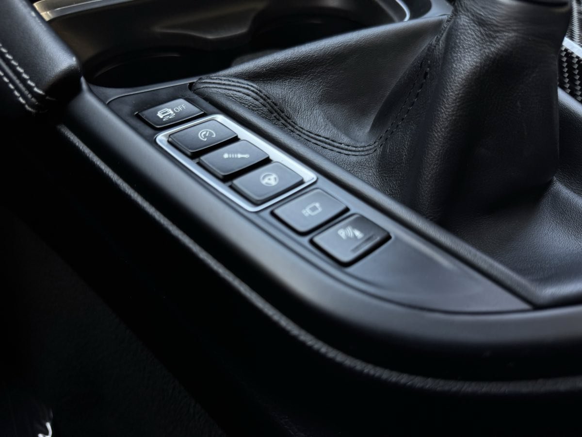 Used 2018 BMW M3 RWD image 28