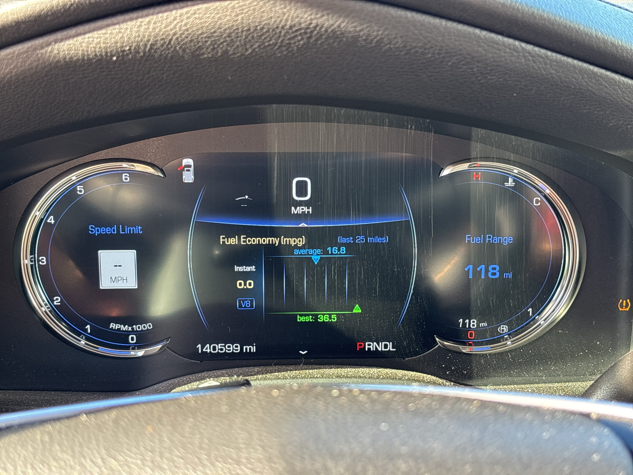 Used 2018 Cadillac Escalade Premium Luxury AWD/4WD image 21
