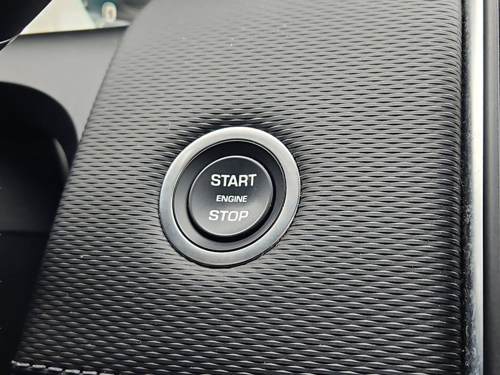 Used 2024 Land Rover Discovery Sport Dynamic SE image 27