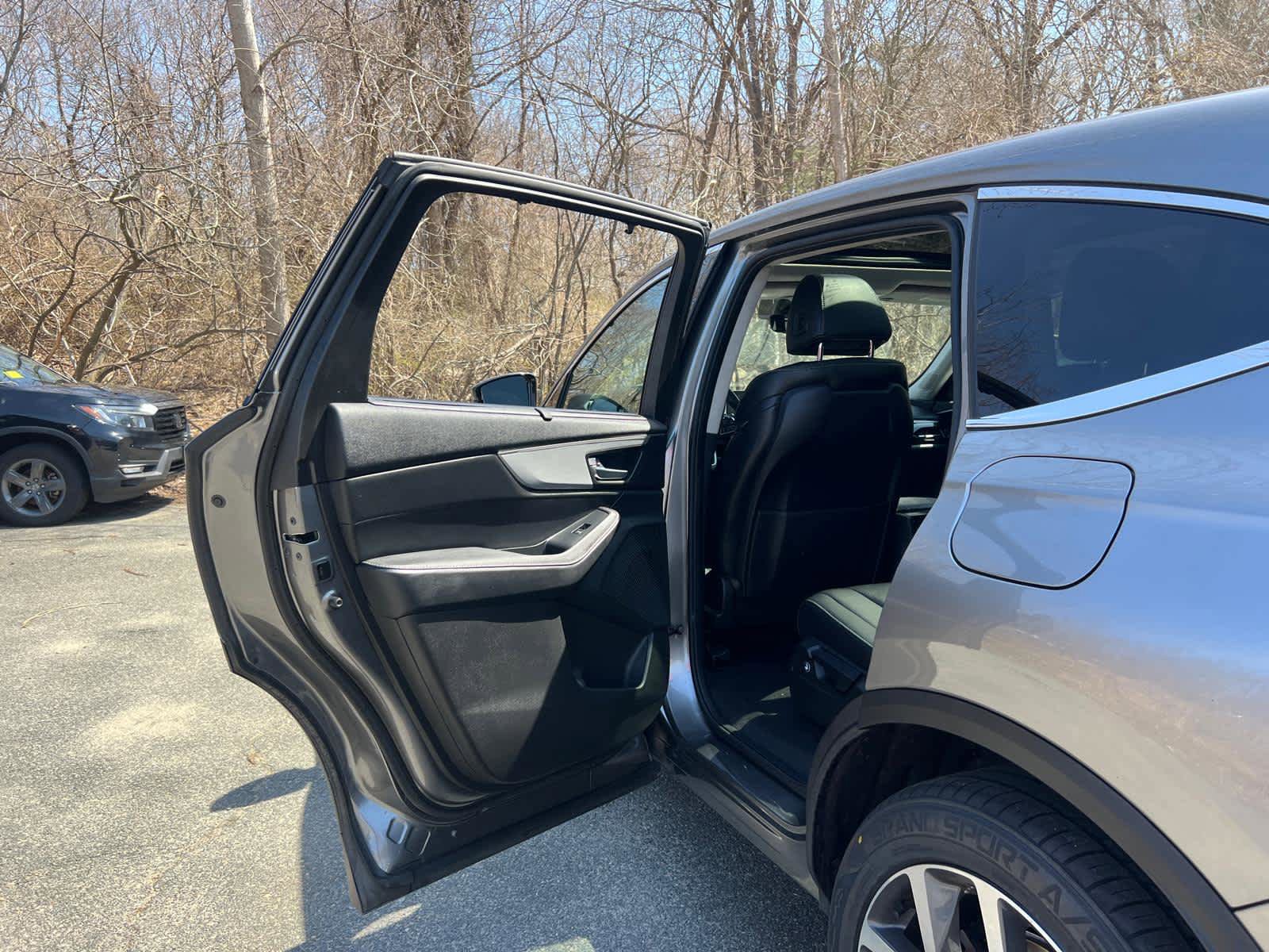 Used 2023 Acura MDX SH-AWD w/ Technology Package image 34
