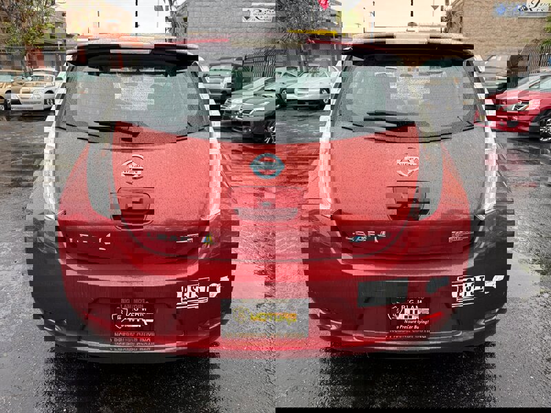 Used 2015 Nissan Leaf S w/ Charge Package FWD image 6