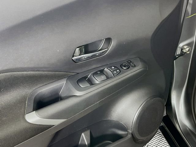 Used 2024 Nissan Kicks SV image 16