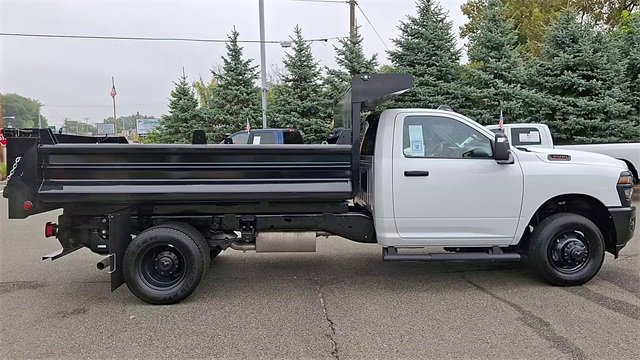 Used 2025 RAM 3500 Tradesman image 9