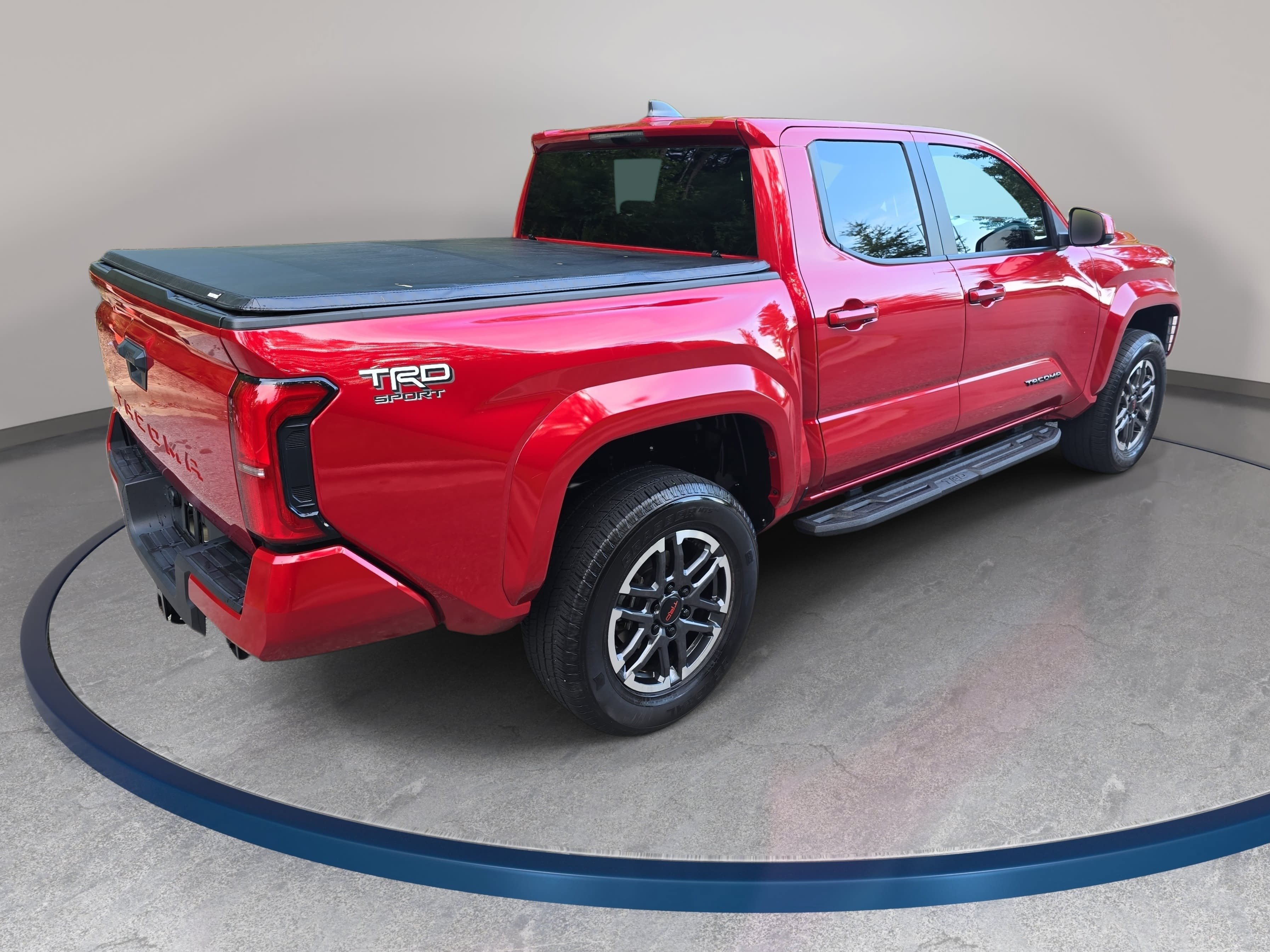 Used 2024 Toyota Tacoma TRD Sport RWD image 5