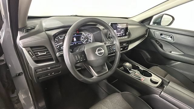 Certified 2026 Nissan Rogue SV w/ Cold Weather Package AWD/4WD image 14