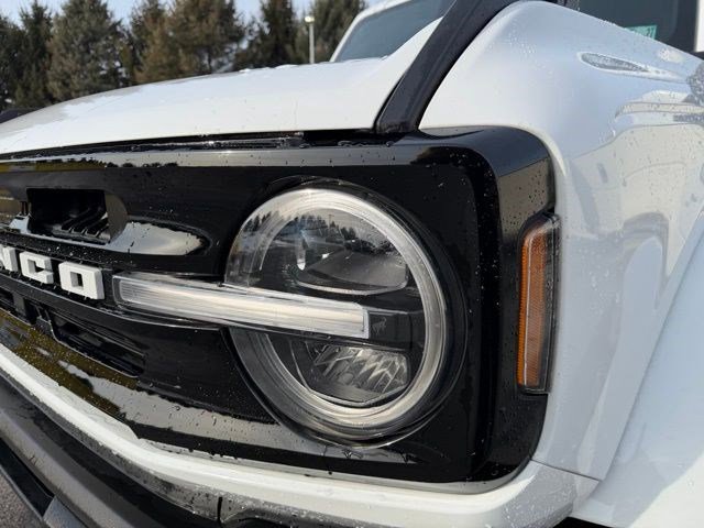 Used 2023 Ford Bronco Outer Banks image 12