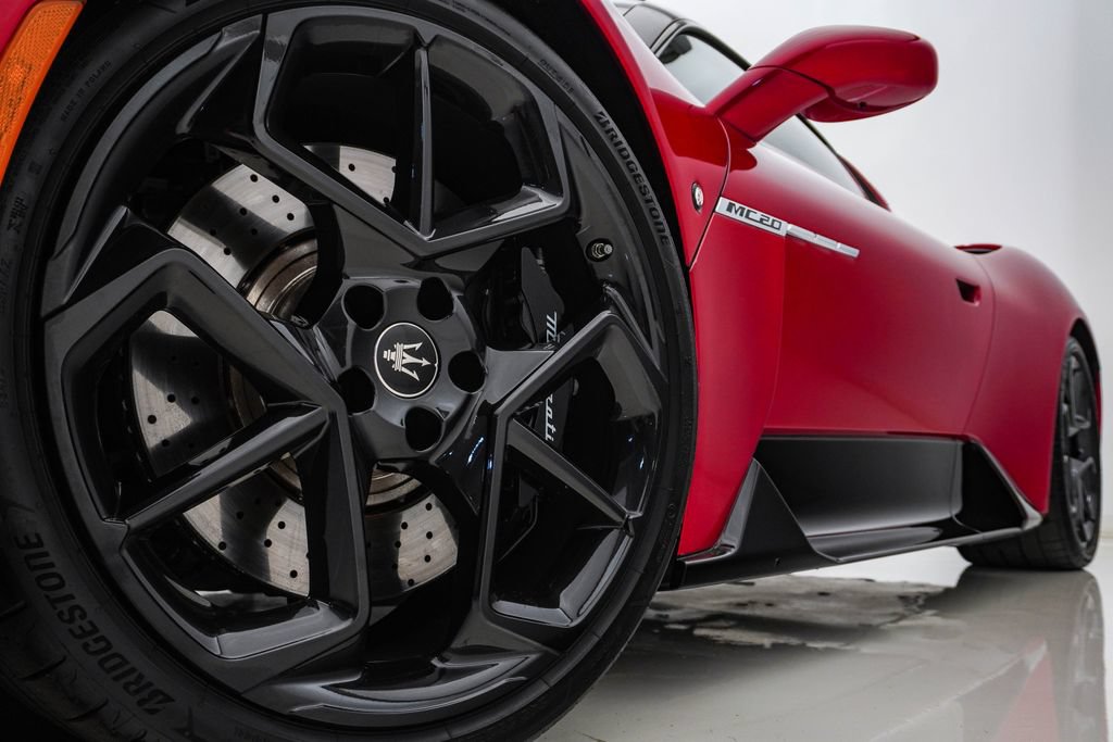 Used 2023 Maserati MC20 Coupe RWD image 5