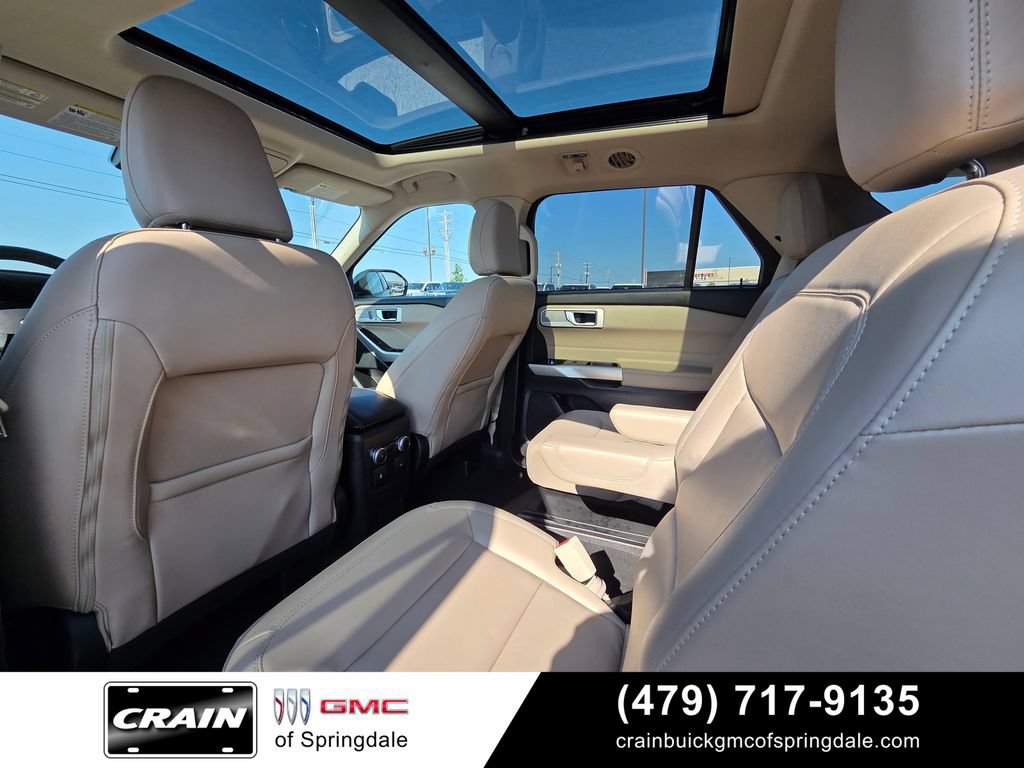 Used 2023 Ford Explorer XLT w/ Equipment Group 202A AWD/4WD image 29