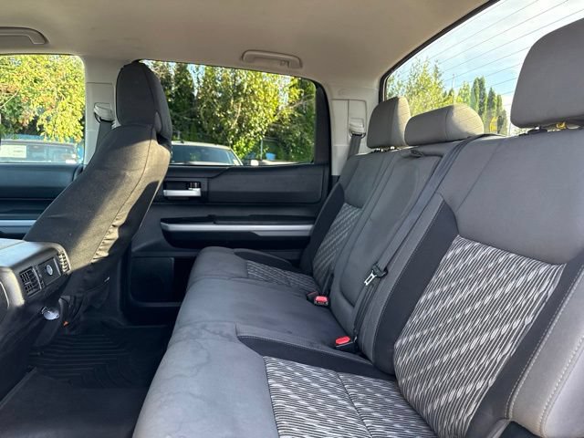 Used 2018 Toyota Tundra SR5 w/ SR5 Upgrade Package AWD/4WD image 17