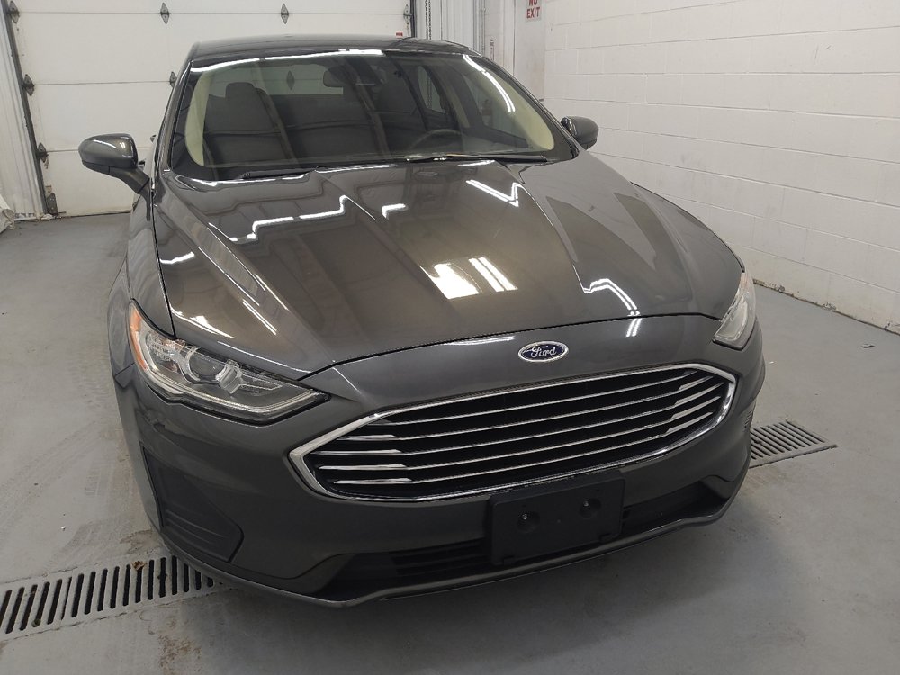 Used 2020 Ford Fusion SE image 14