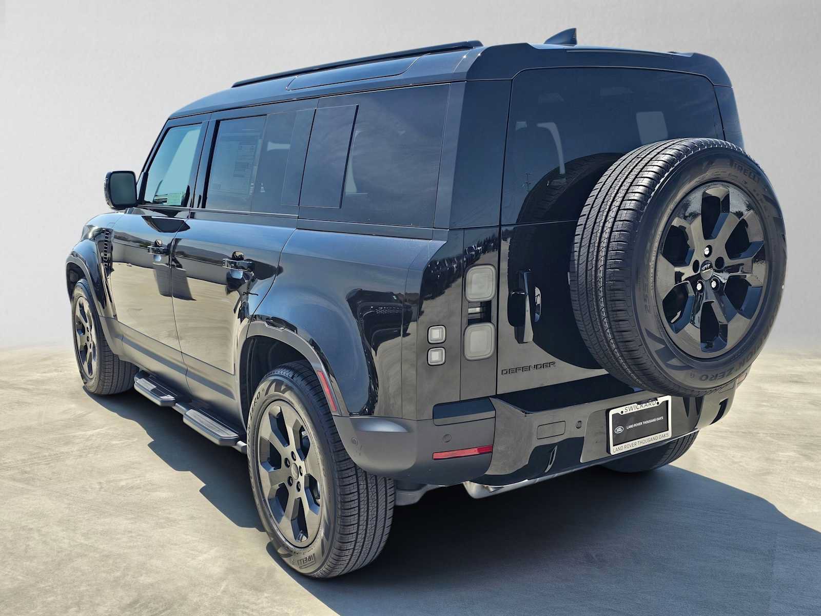 New 2026 Land Rover Defender 110 S AWD/4WD image 5