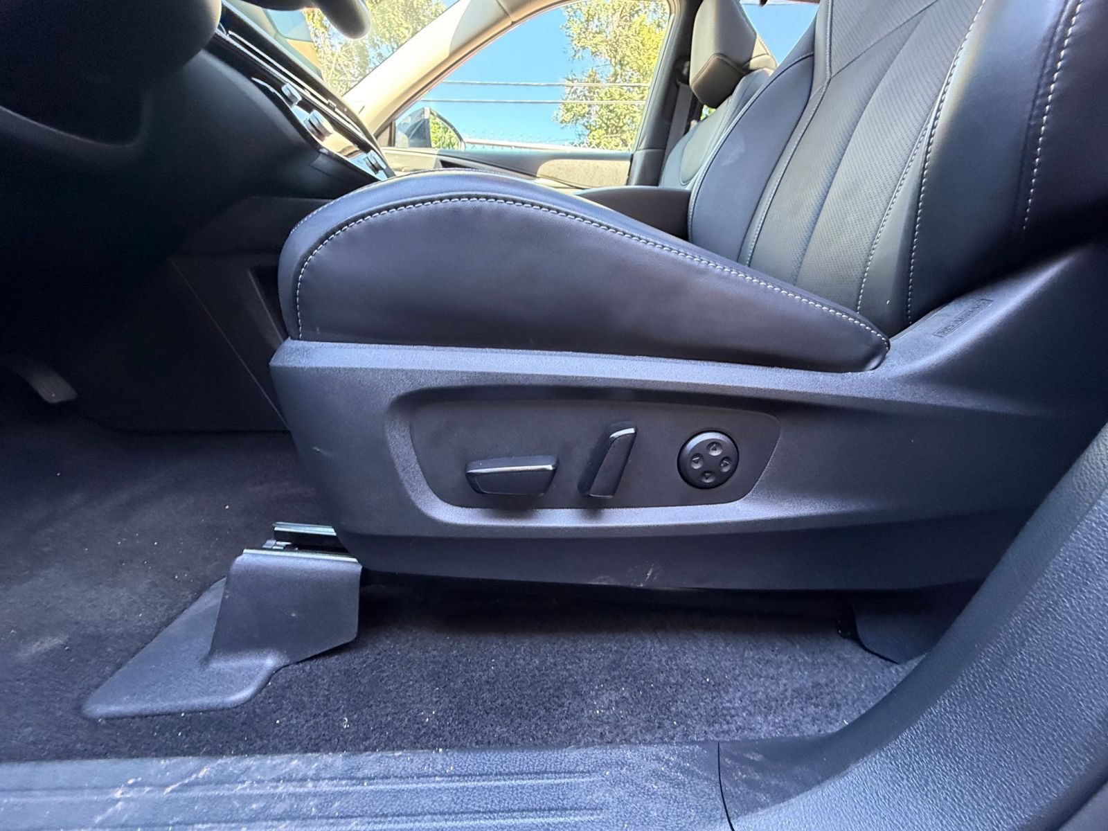 Used 2026 INFINITI QX60 Luxe AWD/4WD image 22