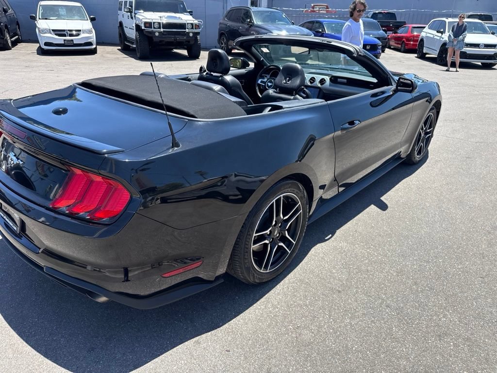 Used 2022 Ford Mustang Premium RWD image 17