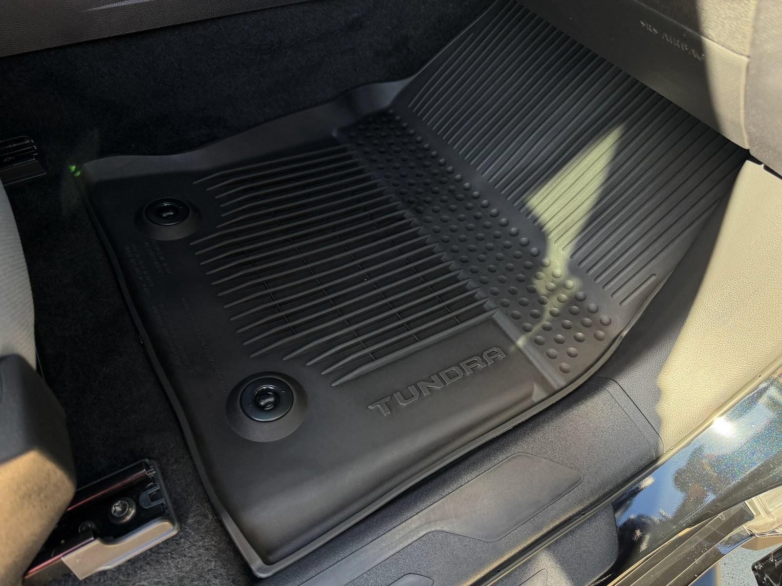 Used 2025 Toyota Tundra SR5 AWD/4WD image 16
