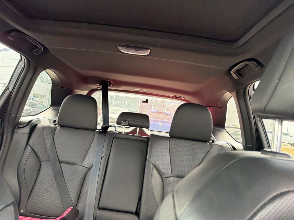 Used 2025 Subaru Forester Limited image 13