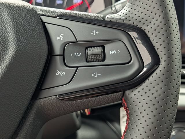 New 2026 Chevrolet Trax RS w/ Sunroof Package FWD image 20