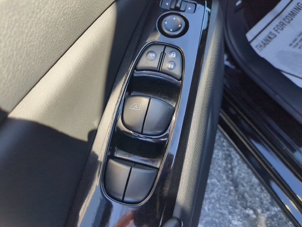 Used 2023 Nissan Altima 2.5 SV FWD image 18