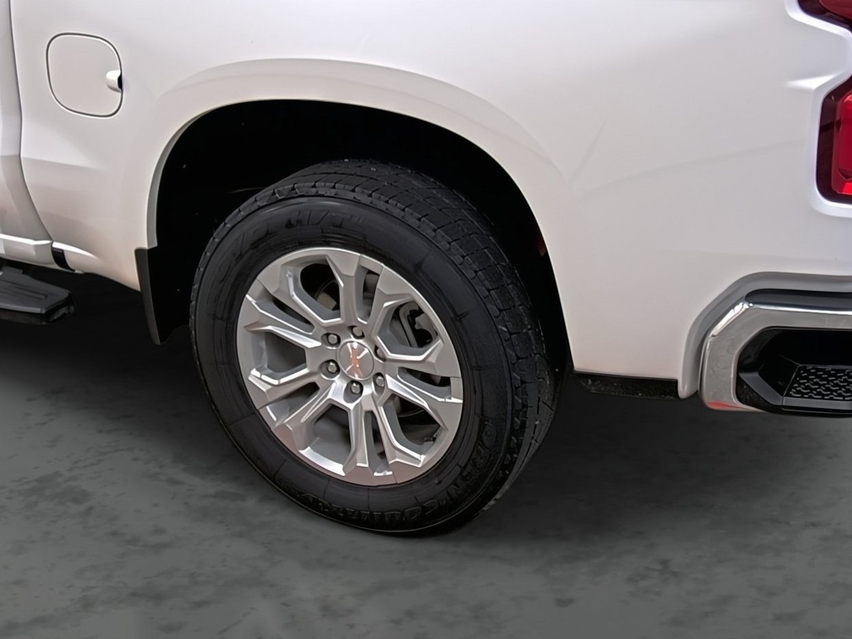 Certified 2024 Chevrolet Silverado 1500 LTZ w/ Z71 Off-Road Package AWD/4WD image 9