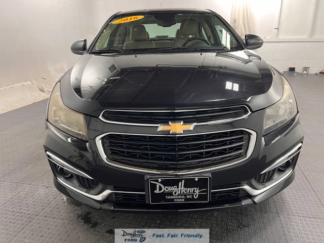 Used 2016 Chevrolet Cruze LTZ w/ Sun, Sound and Sport Package FWD image 2