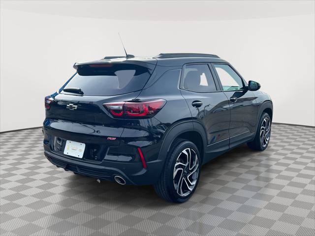 Used 2025 Chevrolet TrailBlazer RS w/ Driver Confidence Package image 5