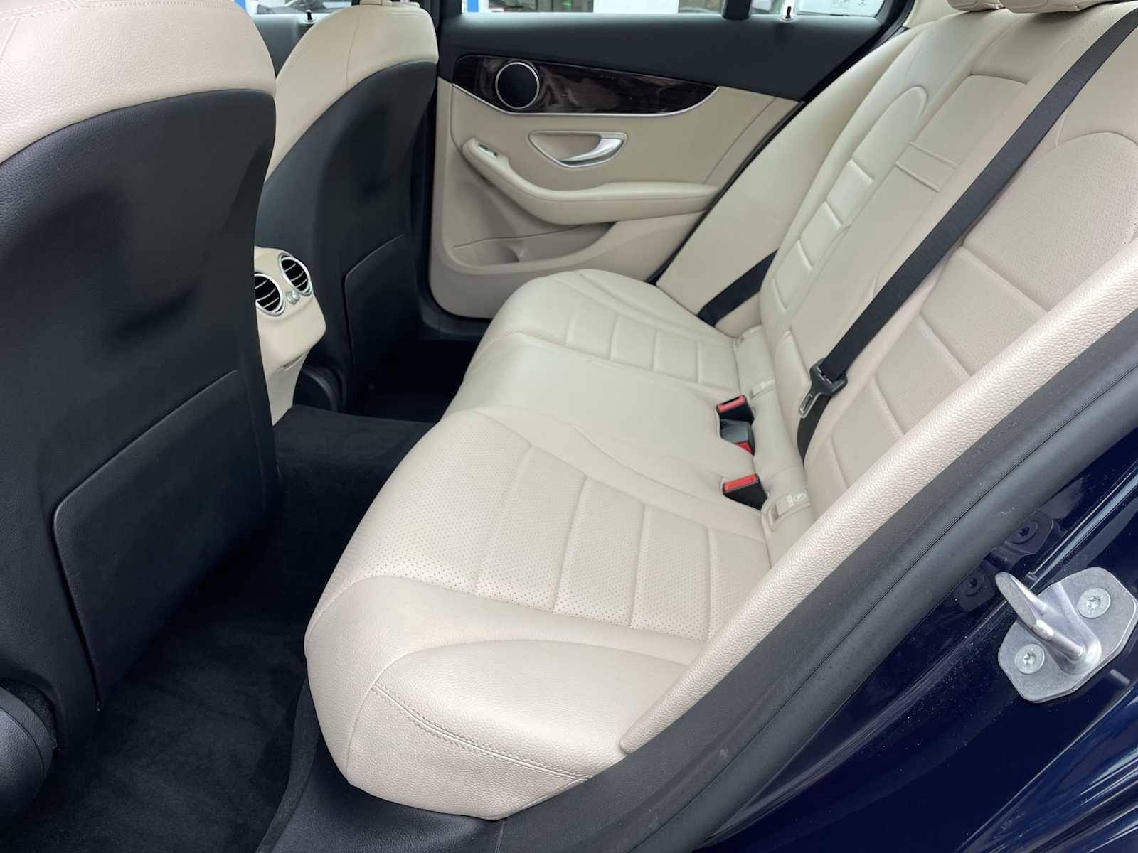 Used 2018 Mercedes-Benz C 300 Sedan image 9