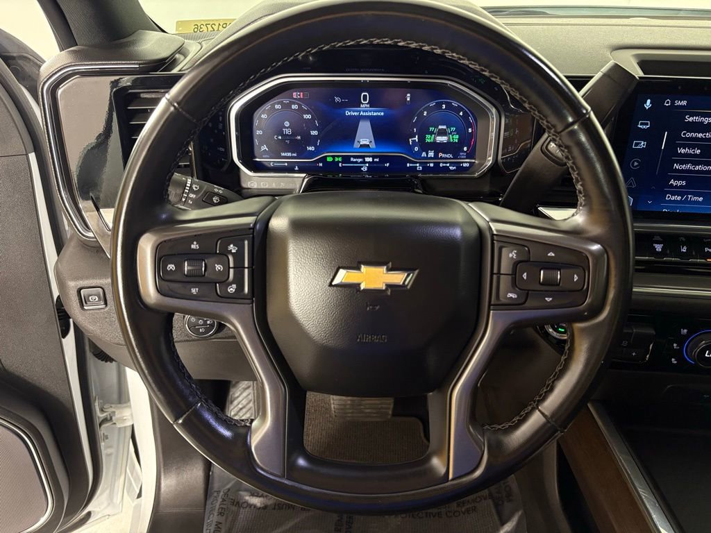 Used 2024 Chevrolet Silverado 3500 High Country w/ High Country Premium Package image 23
