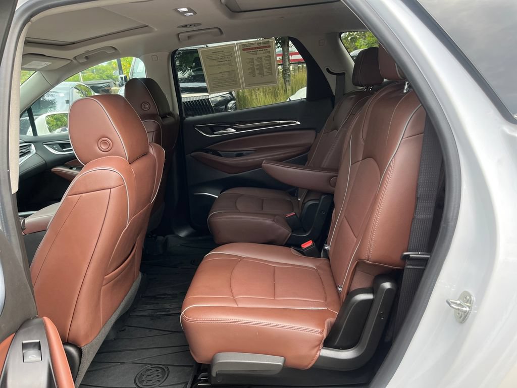 Used 2020 Buick Enclave Avenir w/ Avenir Technology Package FWD image 27