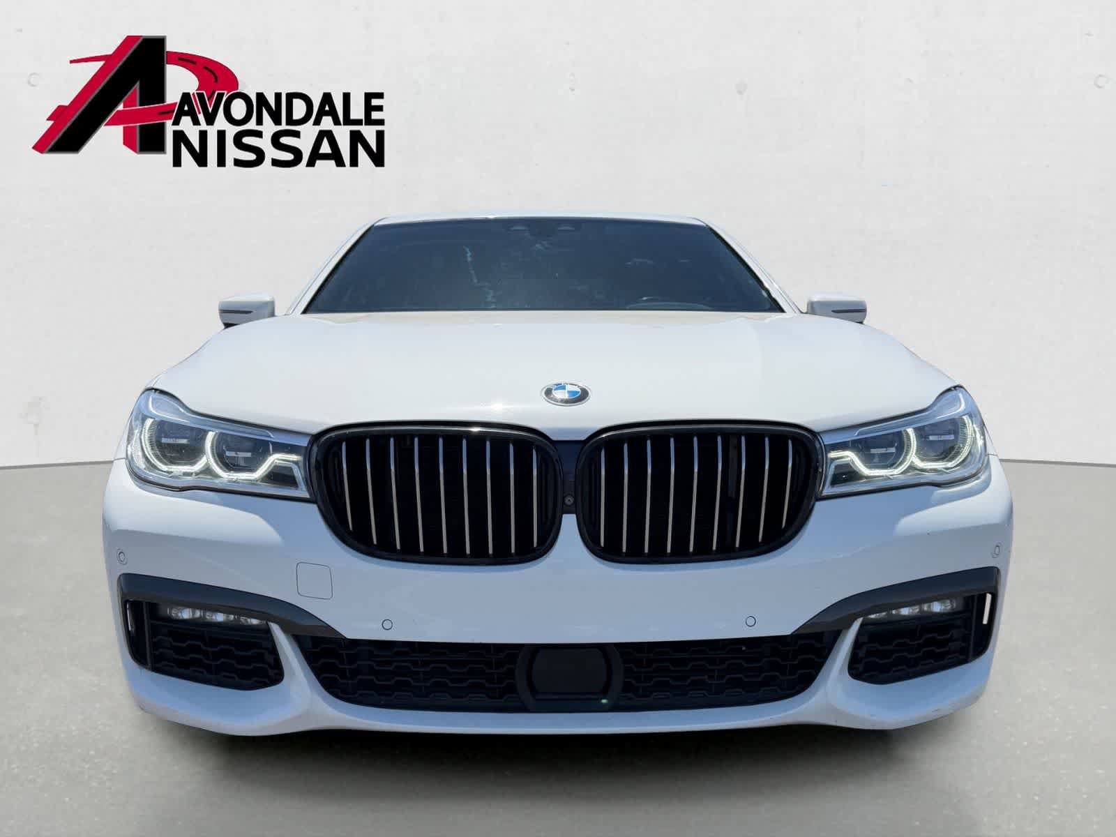 Used 2019 BMW 750i w/ Executive Package RWD image 9