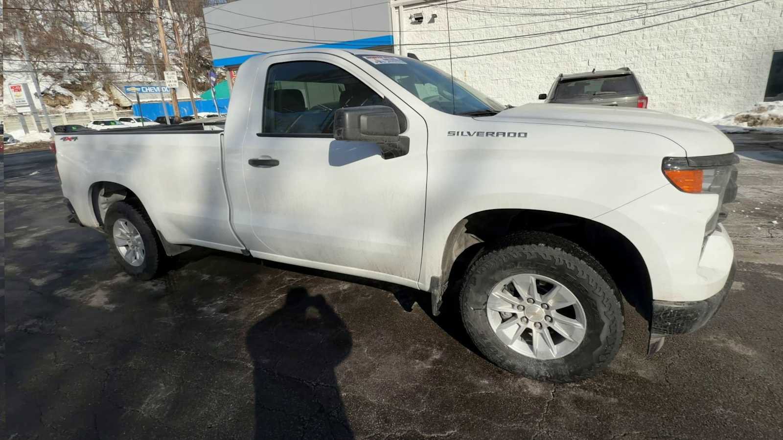 Used 2024 Chevrolet Silverado 1500 W/T w/ Trailering Package image 2