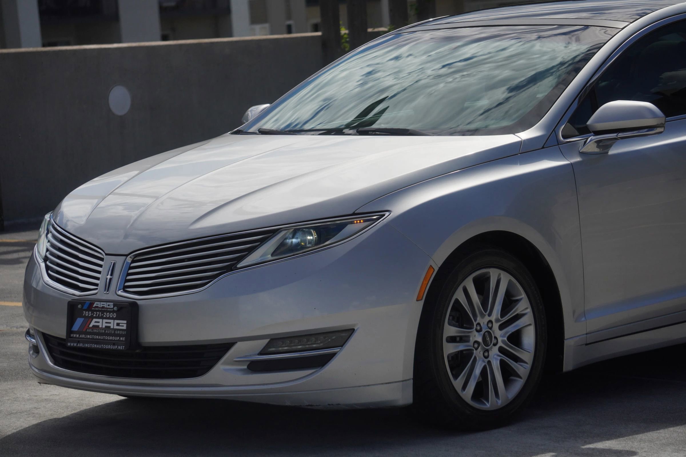 Used 2014 Lincoln MKZ Sedan 4D w/ Equipment Group 102A Reserve image 33