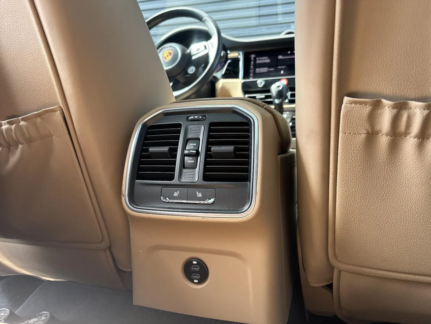 Certified 2023 Porsche Macan S AWD/4WD image 25