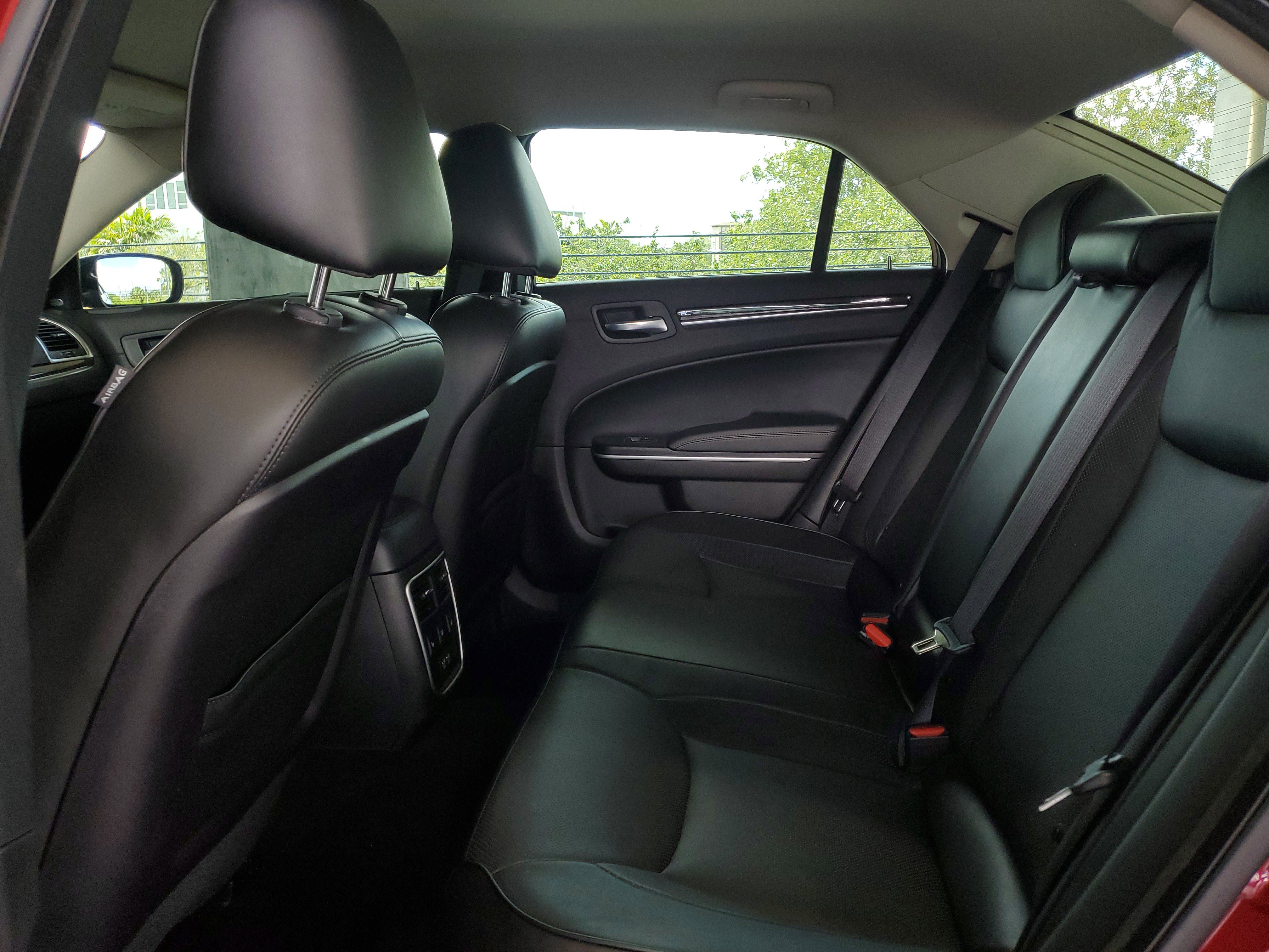 Certified 2023 Chrysler 300 Touring L w/ Comfort Group RWD image 9