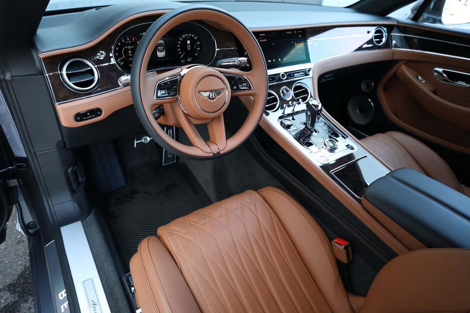 Certified 2026 Bentley Continental GT Azure AWD/4WD image 25