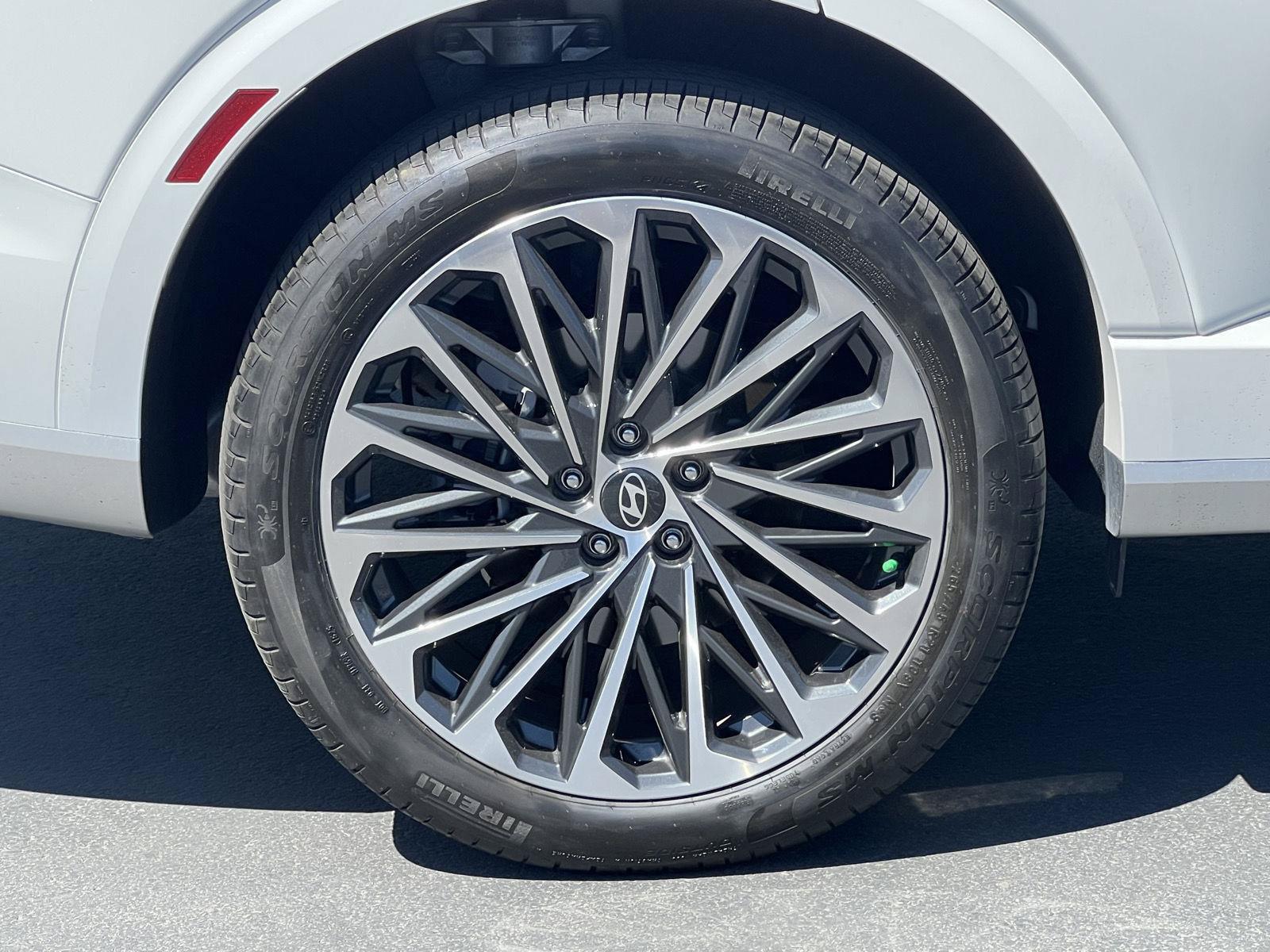 Certified 2026 Hyundai Palisade Calligraphy AWD/4WD image 15